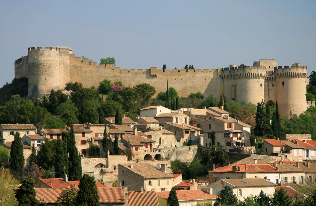 Territoire illustrant le contexte de Villeneuve-lès-Avignon